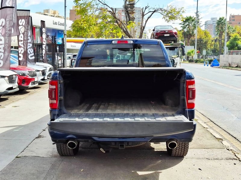 RAM 1500 5.7 LARAMIE SPORT CREW CAB AT 4X4 2023 - Imagen 12 de 20