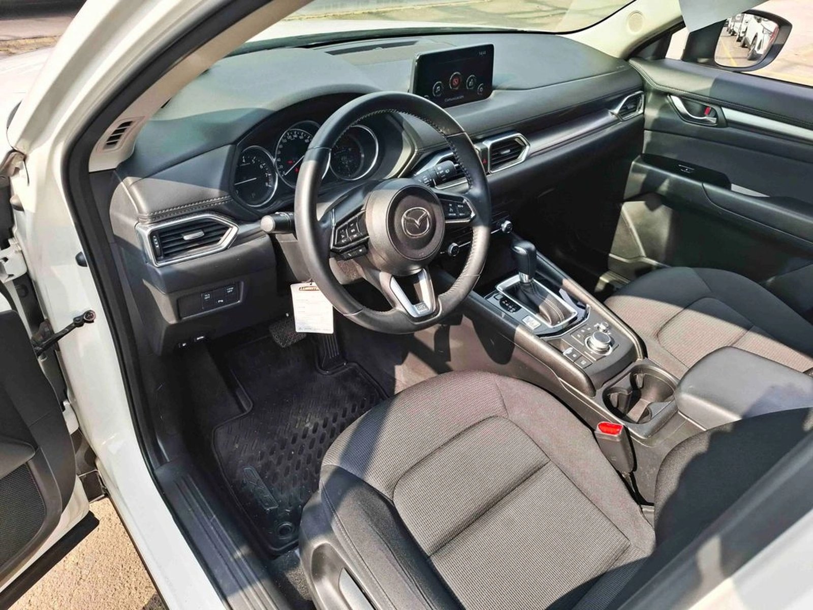 MAZDA CX-5 2.0 CORE AUT 2WD 2023 - Imagen 17 de 20