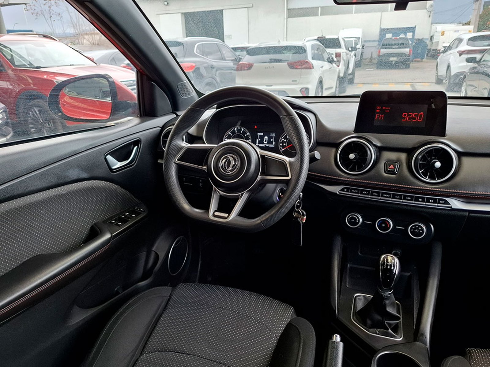 DFSK SUV 500 COMFORT 1.5 MT 2022 - Imagen 10 de 20