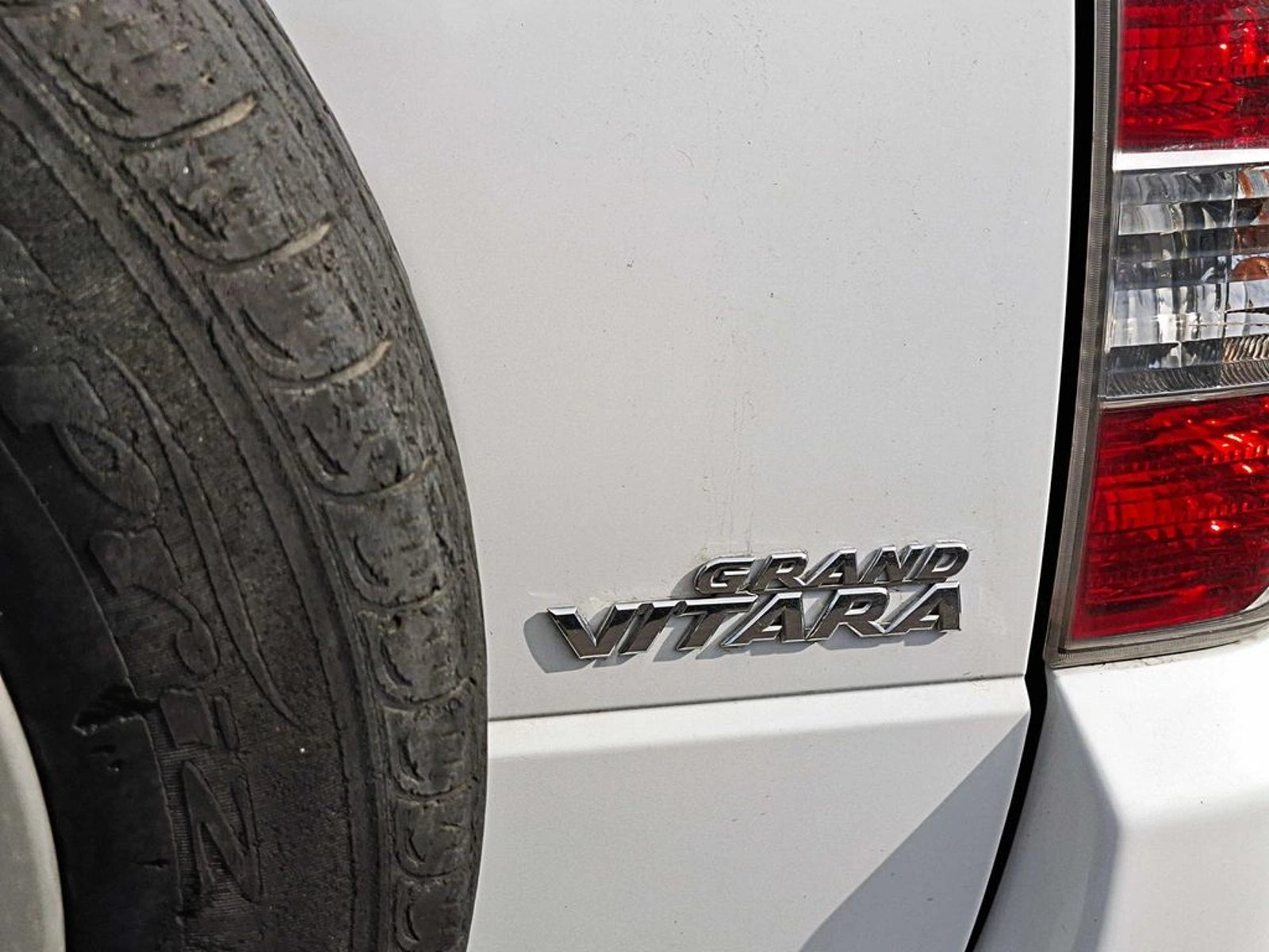 SUZUKI GRAND VITARA 1.6 GLX SPORT MT 4X4 2016 - Imagen 7 de 15