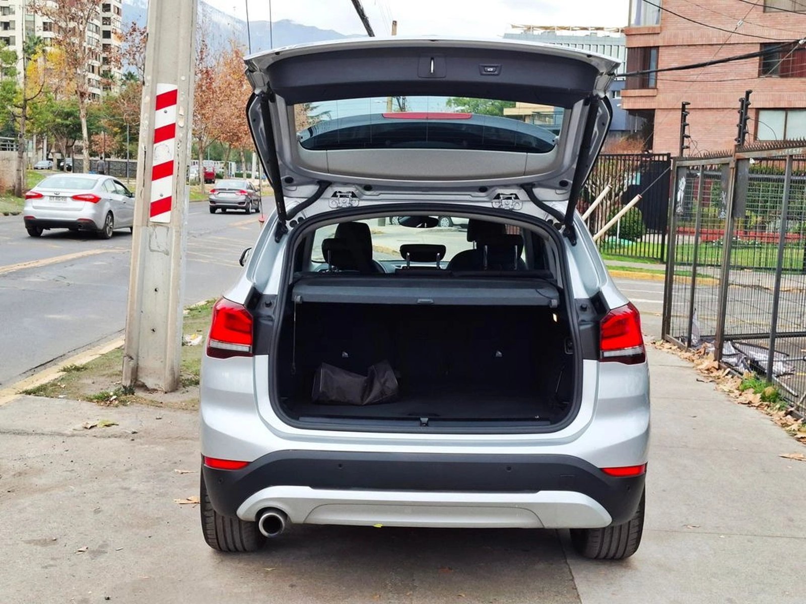 BMW X1 2.0 S-DRIVE 18D DIESEL DYNAMIC LCI 4X2 AT 5P 2021 - Imagen 11 de 20