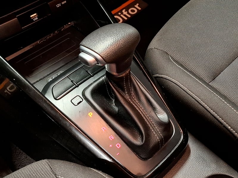 Kia RIO 5 1.4L AT 2021 - Imagen 18 de 20
