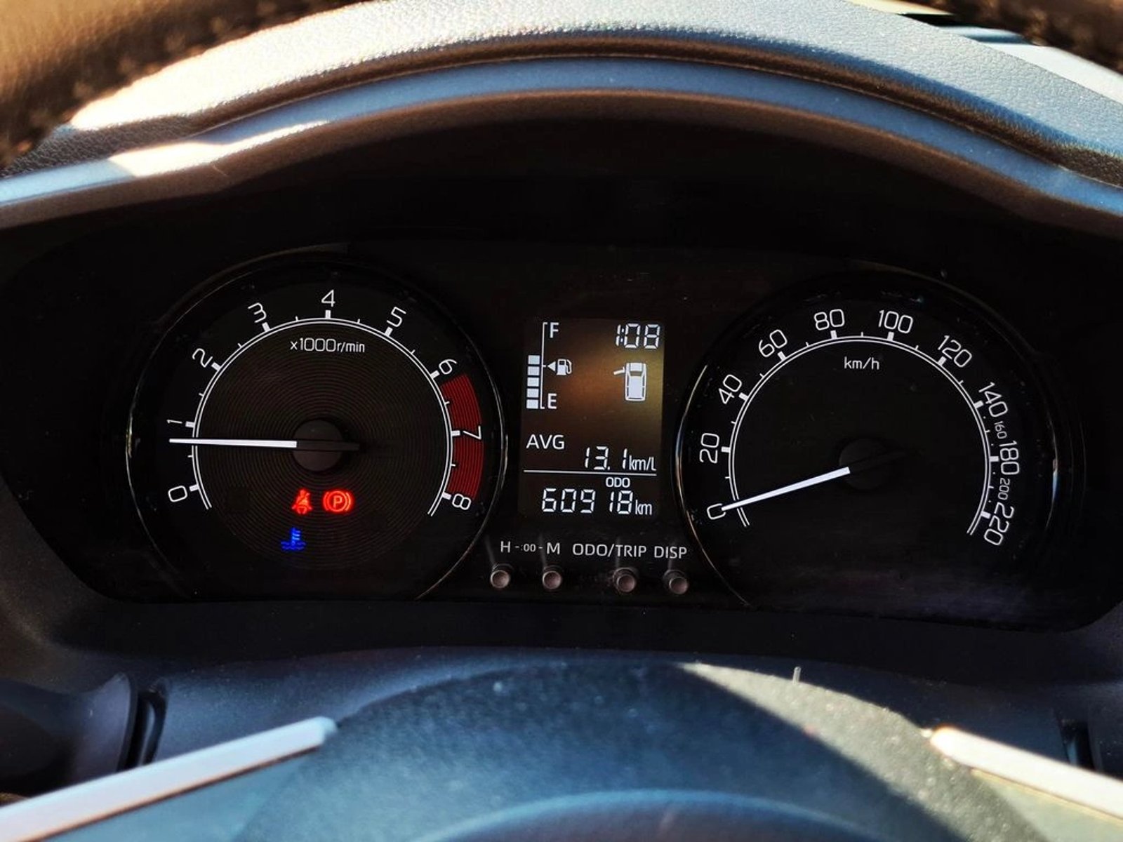 Toyota YARIS 1.5 SEDAN E MECÁNICO 2023 - Imagen 19 de 20