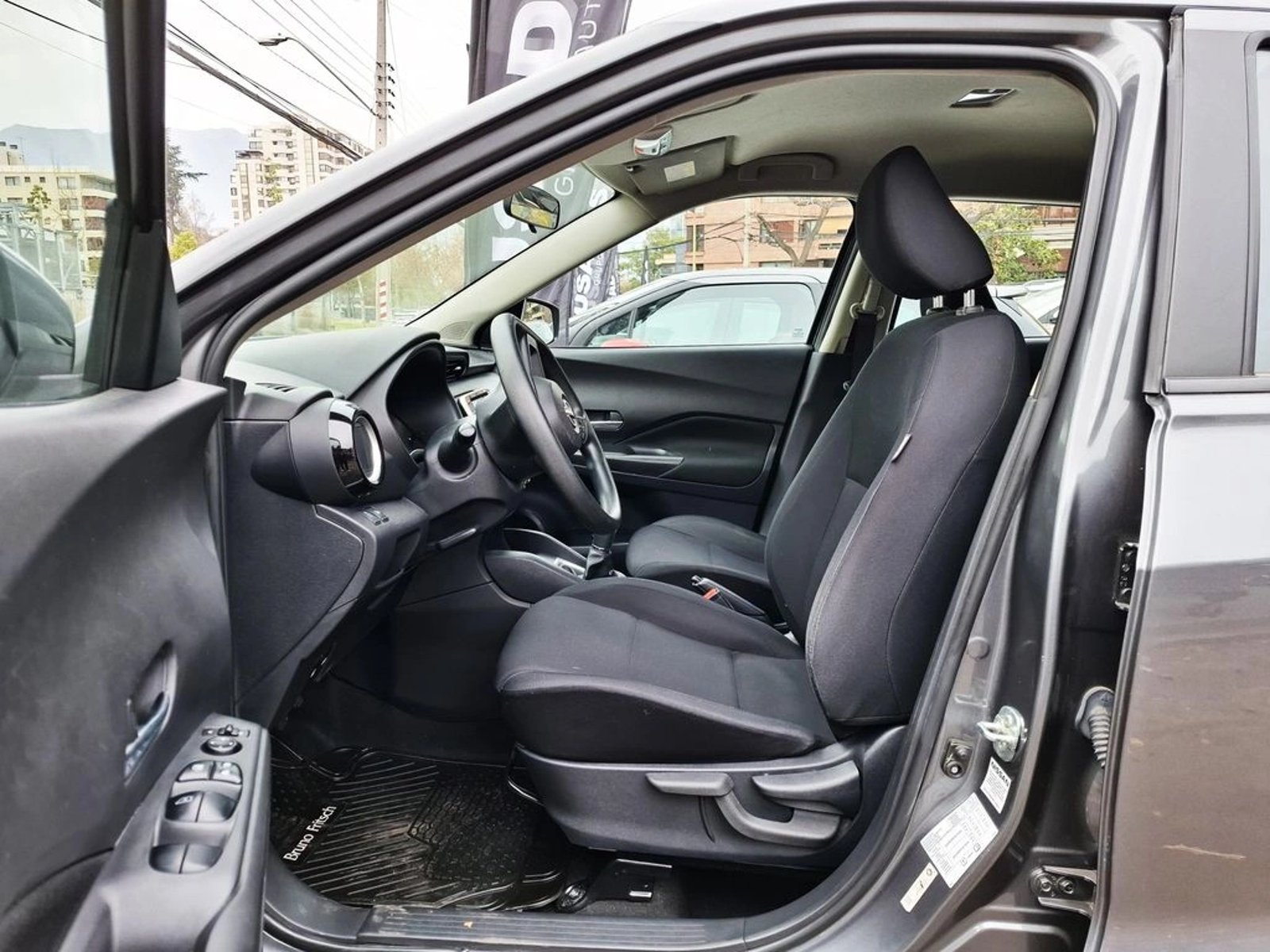 Nissan KICKS 1.6 2023 - Imagen 15 de 20