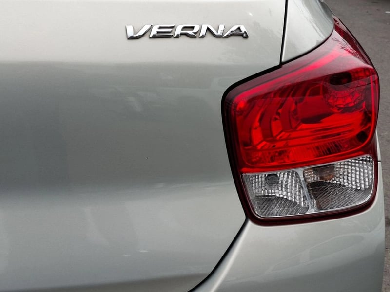 Hyundai VERNA 1.4 CB SEL 4X2 MT5 4P 2022 - Imagen 9 de 20