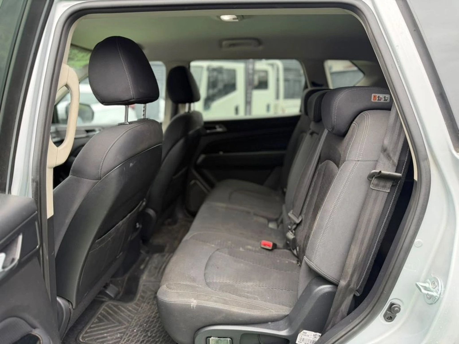 SsangYong REXTON 2.2 DIESEL YRX201 4X2 AT 5P 2020 - Foto 5 de 12