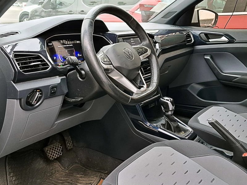 Volkswagen T-CROSS 1.0 TSI HIGHLINE AT 2024 - Imagen 7 de 16