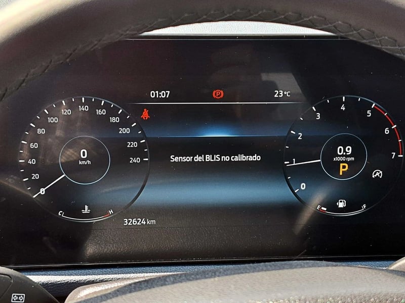 Ford TERRITORY TITANIUM 4X2 1.5 AT 2025 - Imagen 15 de 18