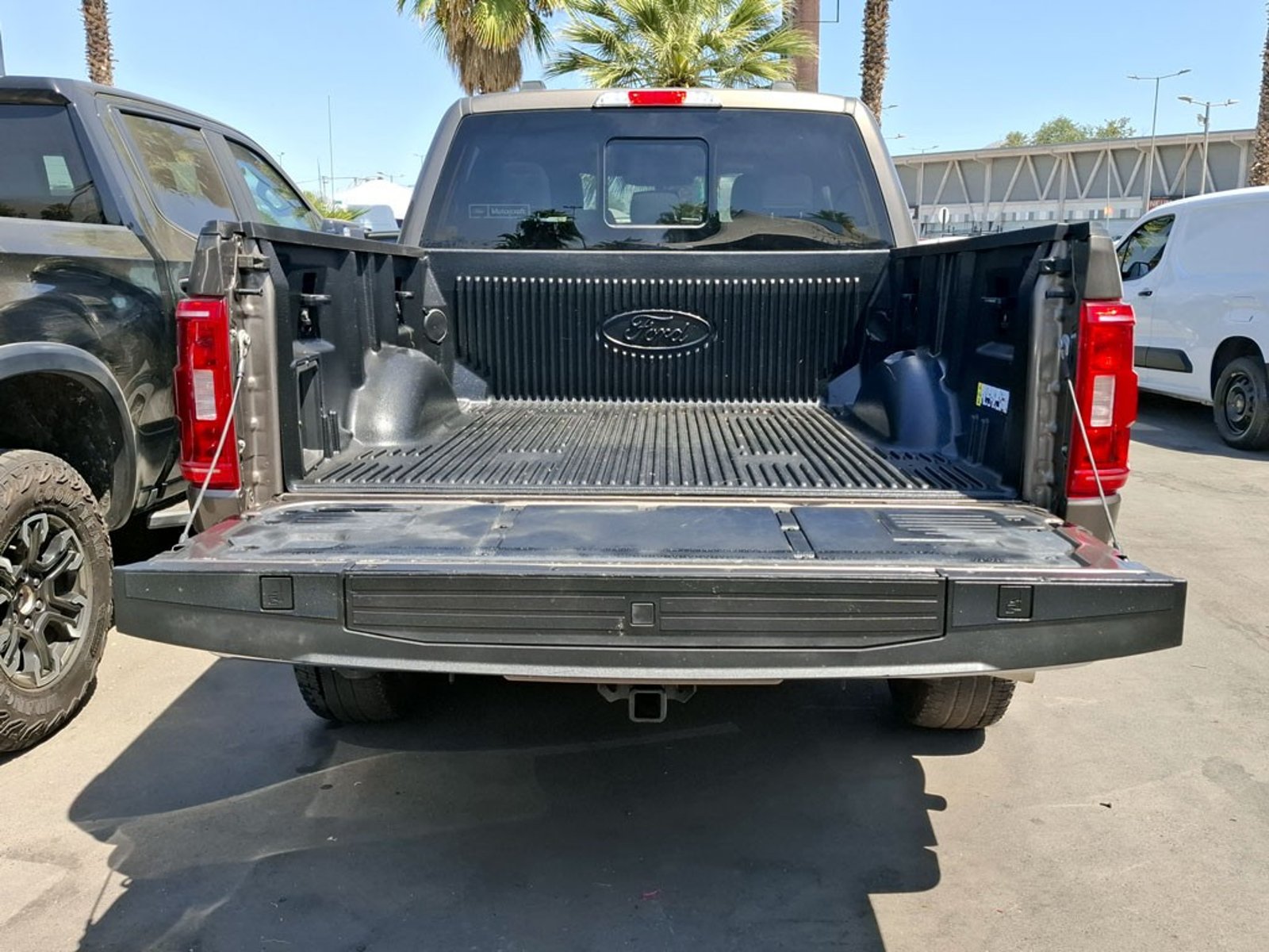 FORD F-150 5.0 XLT CC DOB. CAB. 4X4 AT 4P 2024 - Imagen 9 de 20