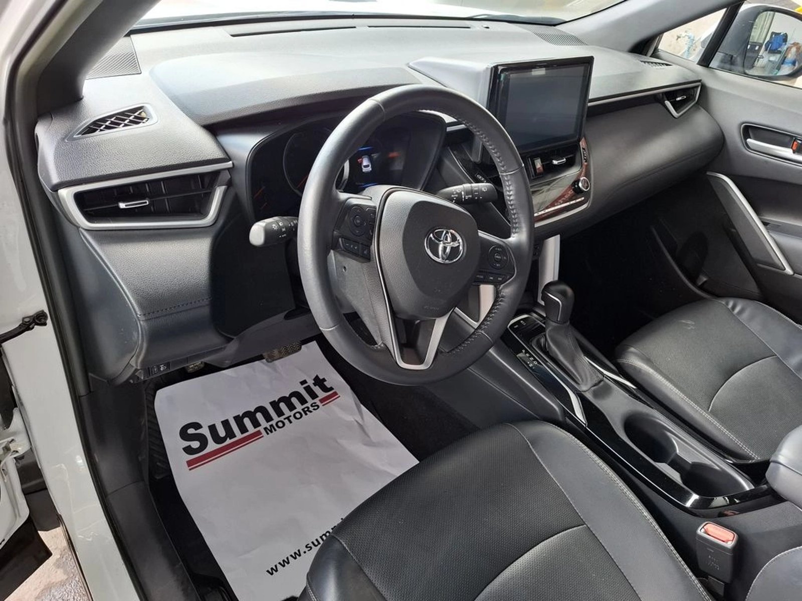 Toyota COROLLA CROSS SEG 2.0 AUT 2023 - Imagen 13 de 20