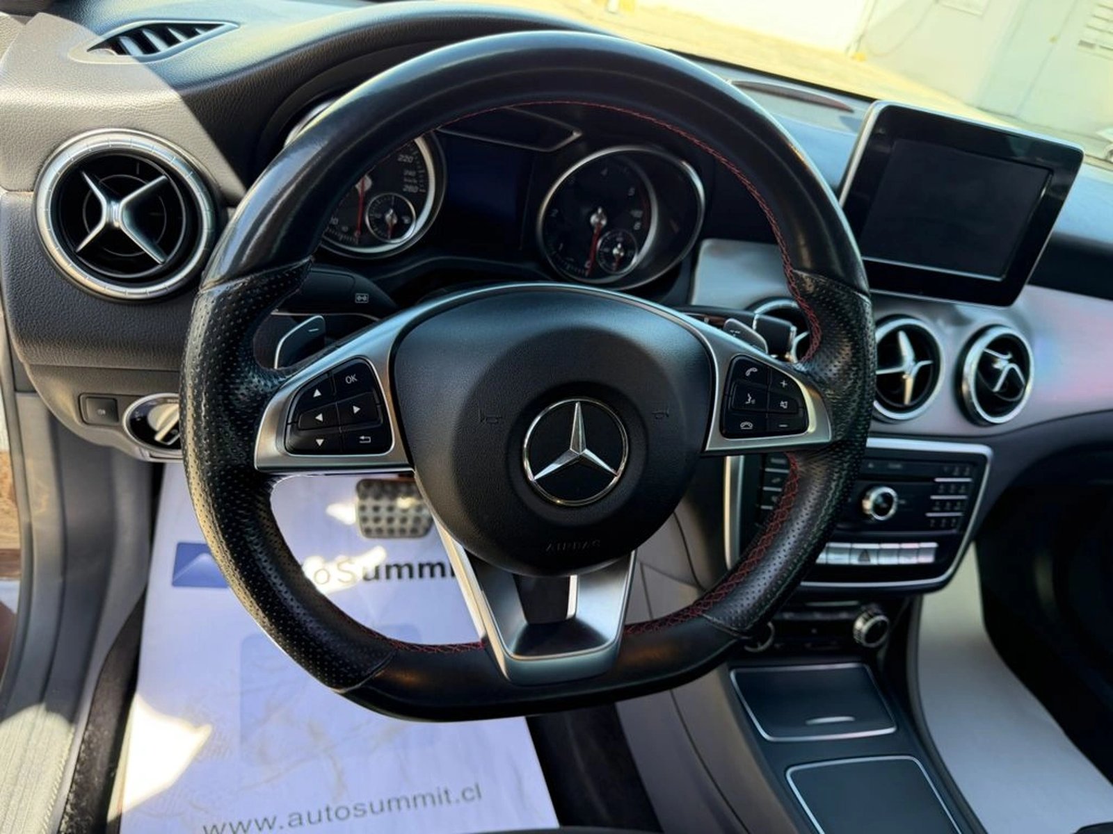 Mercedes-Benz CLA 220 2.1 DIESEL 4X2 AT 4P 2018 - Imagen 10 de 18