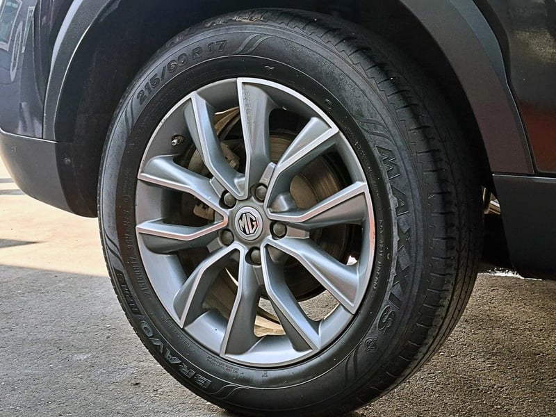 MG HS 1.5 DLX MT 2023 - Imagen 8 de 17