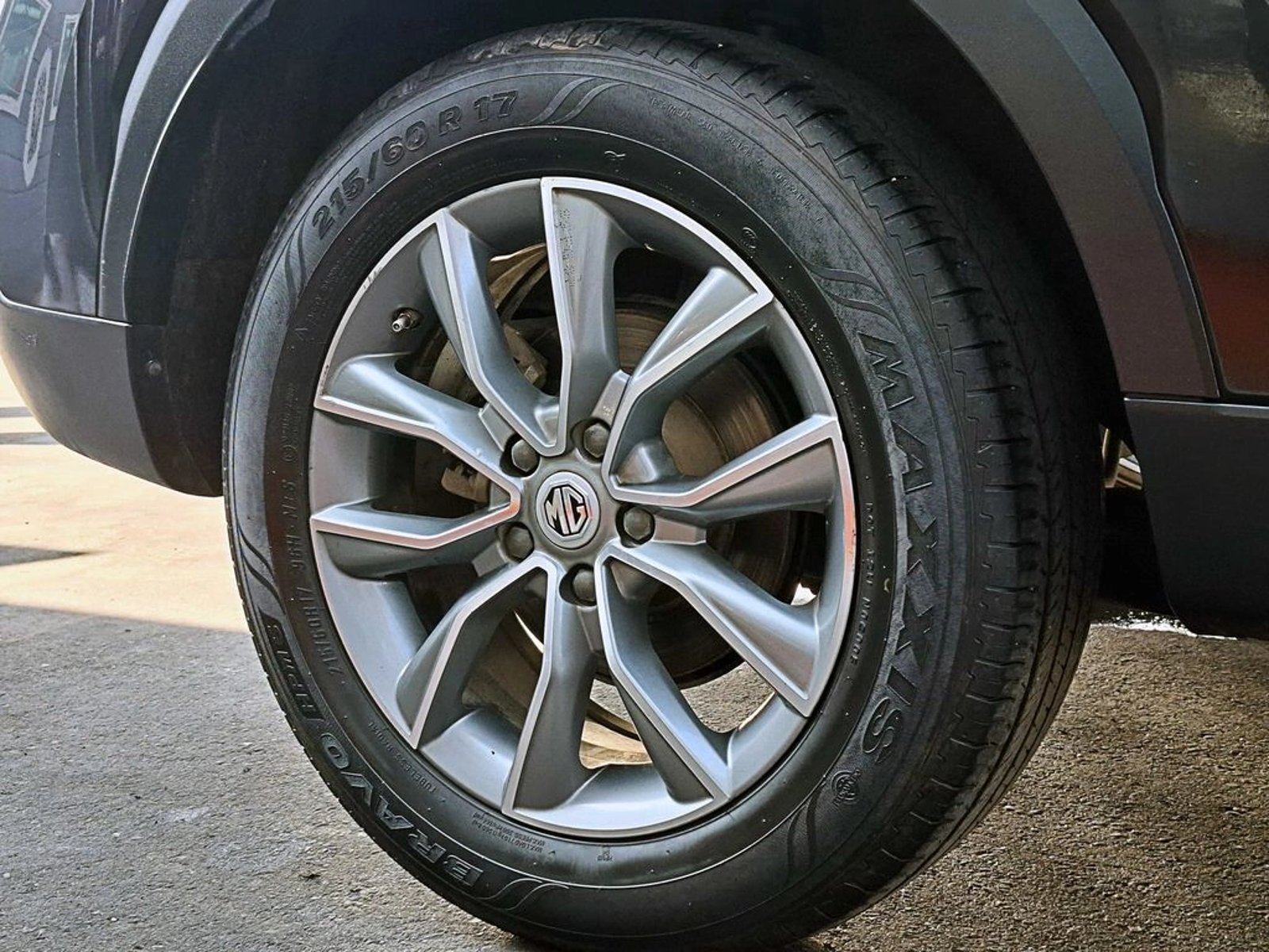 MG HS 1.5 DLX MT 2023 - Imagen 8 de 17