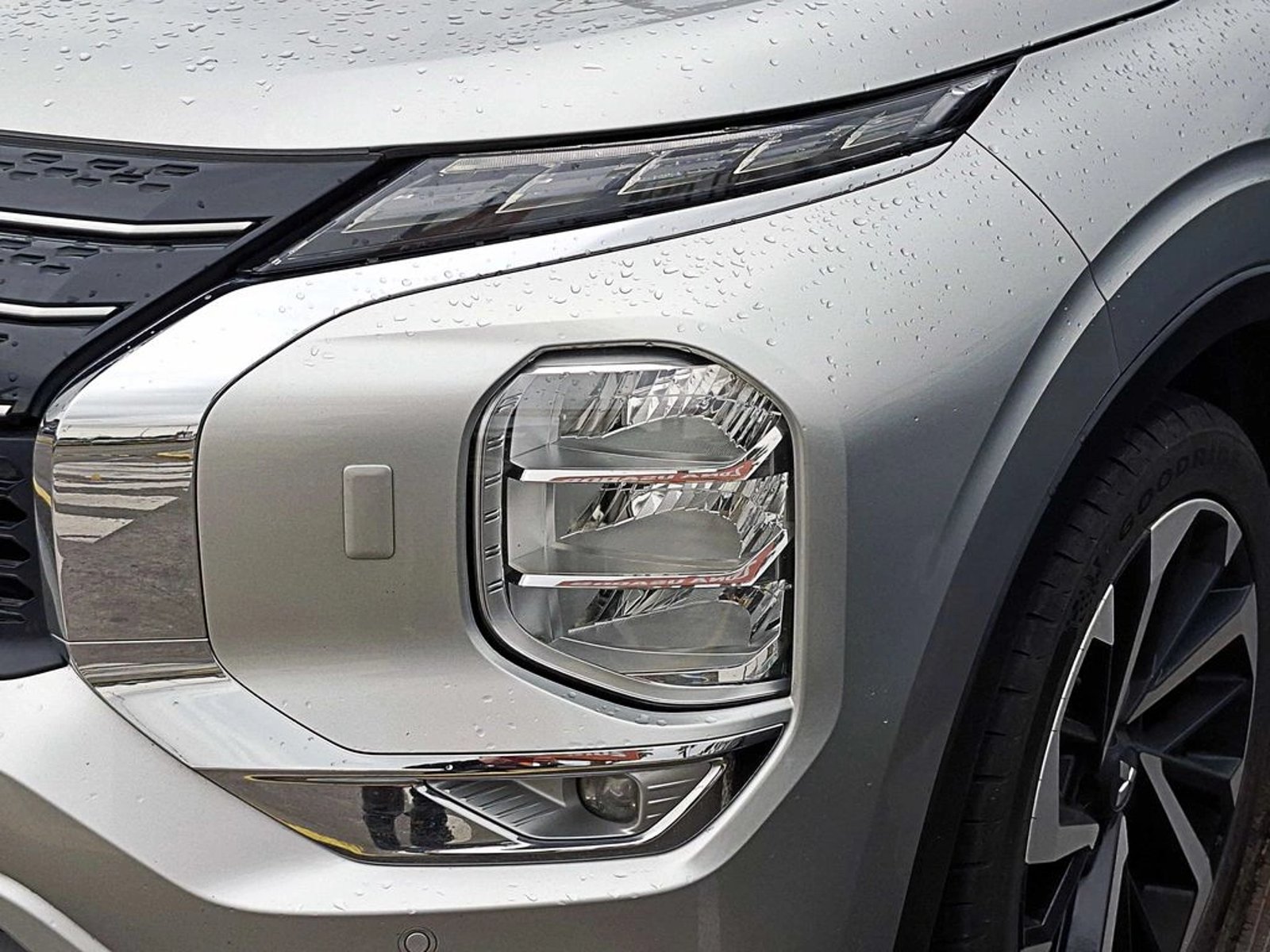 Mitsubishi OUTLANDER 2.5 GLS AT 4X4 2025 - Foto 4 de 20