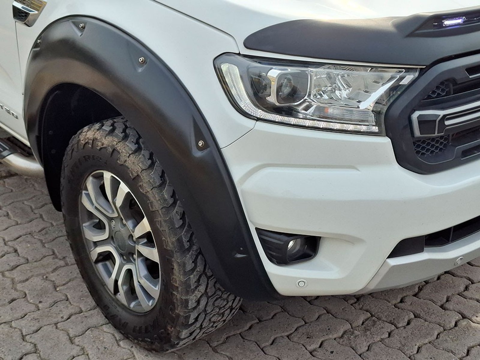 Ford RANGER LIMITED 3.2 4X4 DIESEL AT 4P 2023 - Imagen 8 de 20