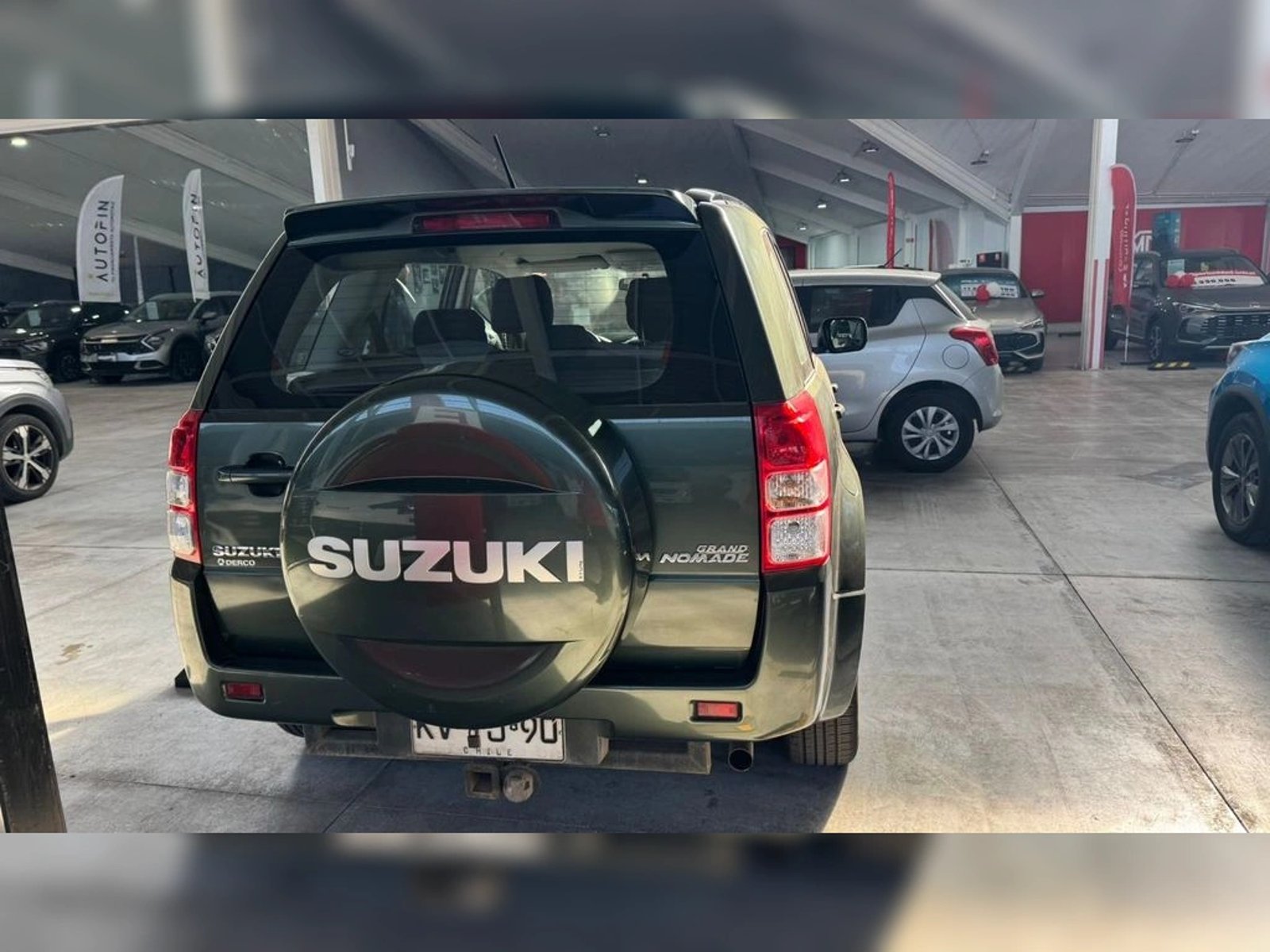 Suzuki GRAND NOMADE 2.4 G LT GL 5P AT 4X2 2019 - Foto 5 de 9
