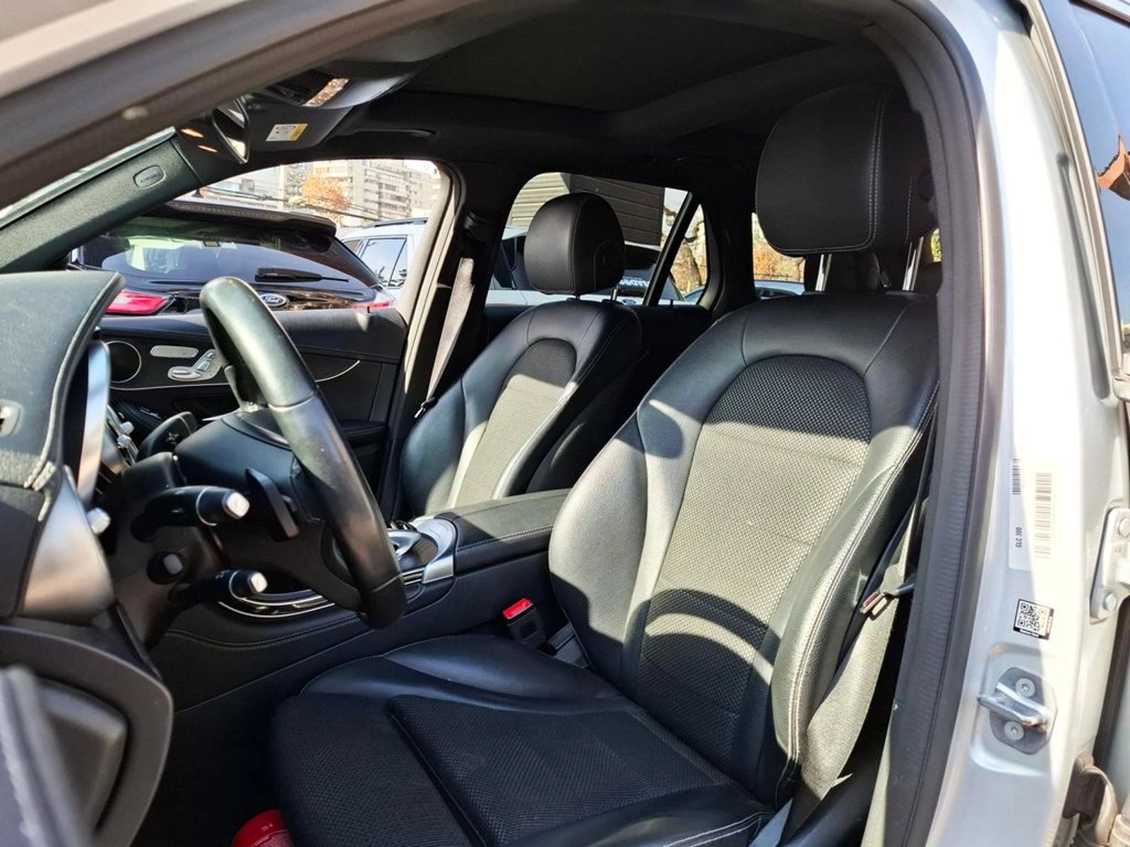 Mercedes-Benz GLC 300 AT 4X4 2020 - Imagen 17 de 20