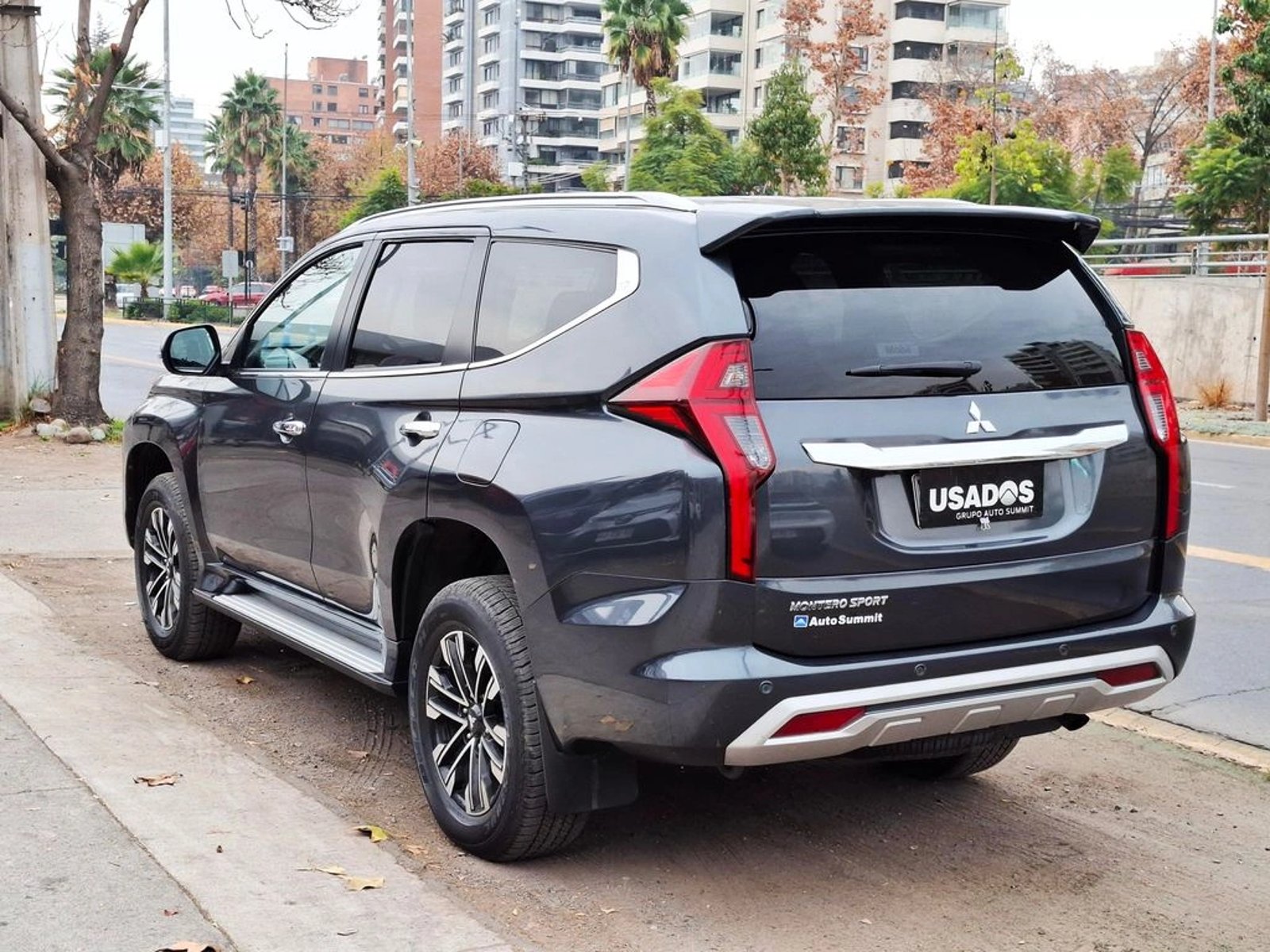 MITSUBISHI MONTERO SPORT 2.4 DIESEL 4X2 MT 5P 2021 - Imagen 10 de 20