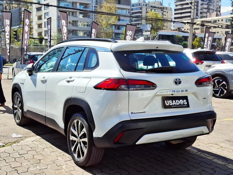 Toyota COROLLA CROSS 1.8 SEG HYBRID 4X2 CVT AT 5P 2022 - Imagen 9 de 20