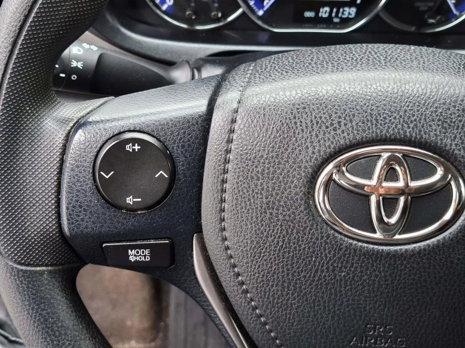 Toyota YARIS SEDAN 1.5 2022 - Imagen 18 de 20