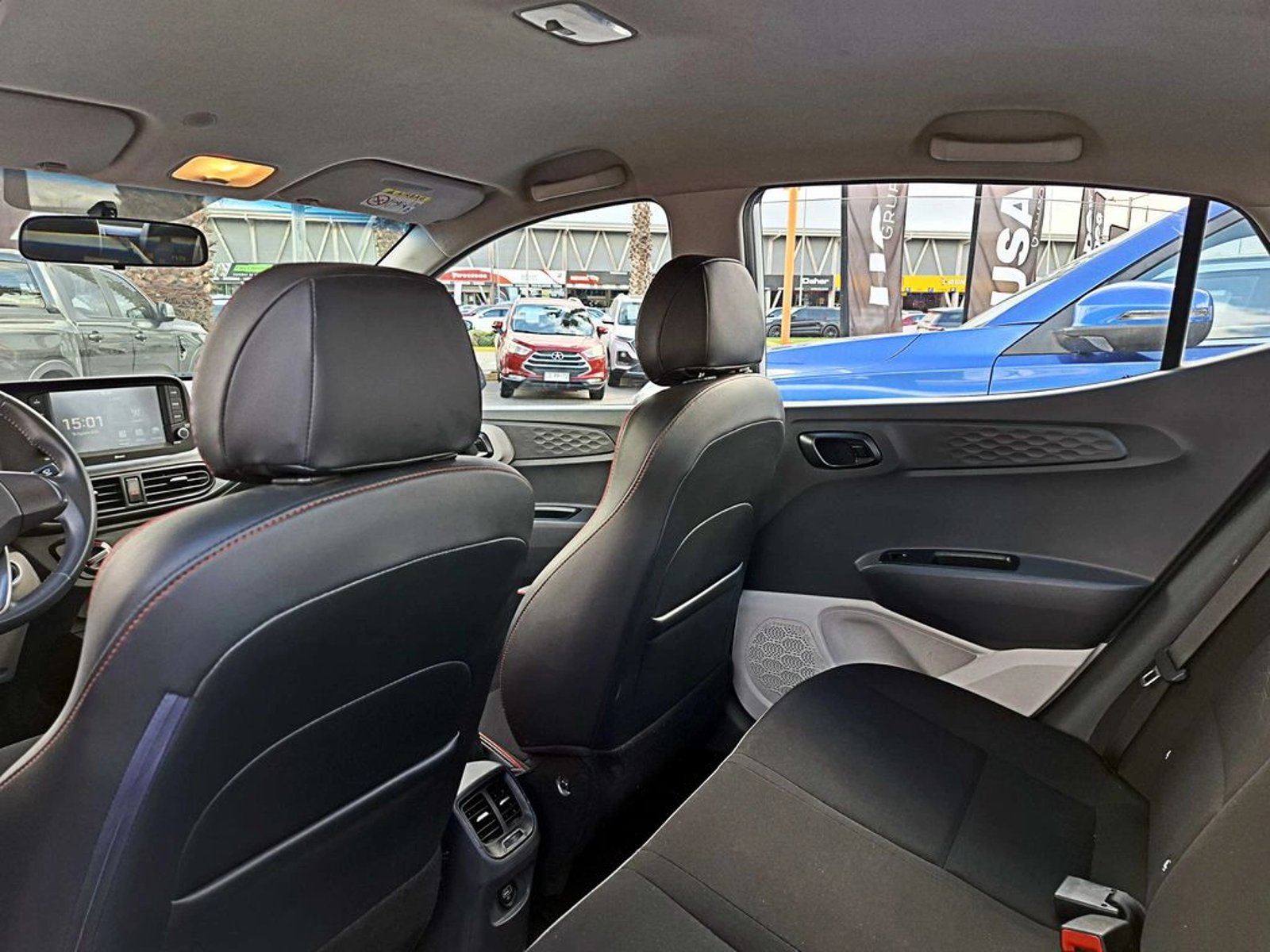 Hyundai GRAND I10 1.2 PLUS 4X2 SDN MT 4P 2022 - Imagen 12 de 18