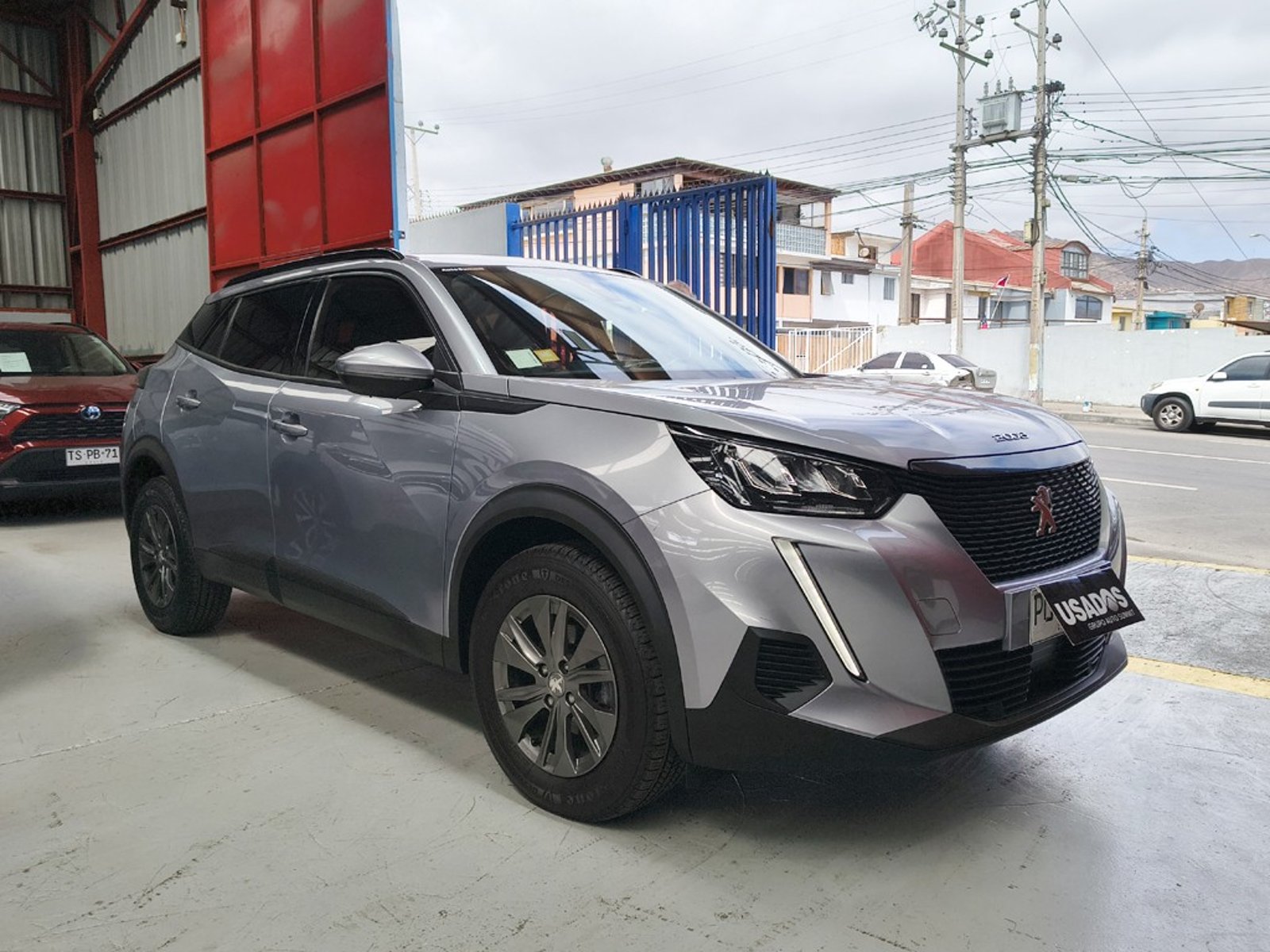 Peugeot 2008 1.5 SIGNATURE BLUEHDI 2021 - Foto 3 de 20