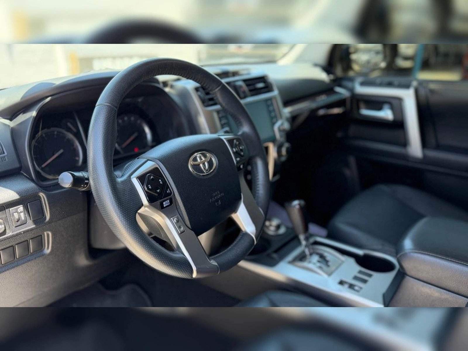 TOYOTA 4RUNNER 4.0 LIMITED 4X4 EURO V AT 5P 2022 - Imagen 10 de 20