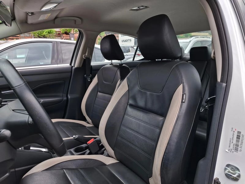 Nissan VERSA 1.6 EXCLUSIVE CVT 2022 - Imagen 12 de 20