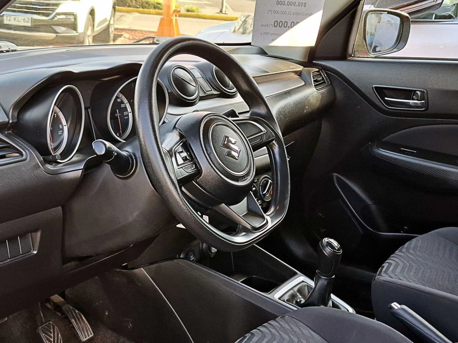Suzuki SWIFT 1.2 GLX MT 2022 - Imagen 9 de 17