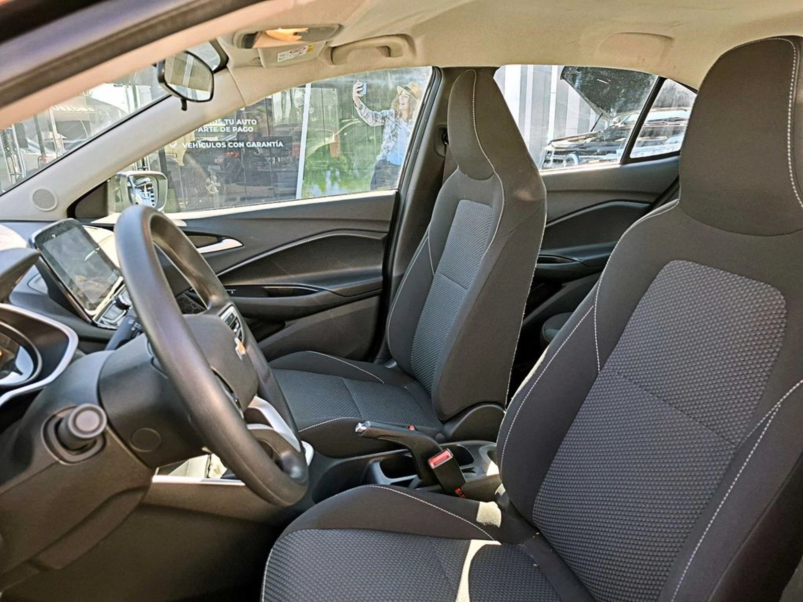 Chevrolet ONIX 1.0 LT MT 4P 2025 - Imagen 12 de 20