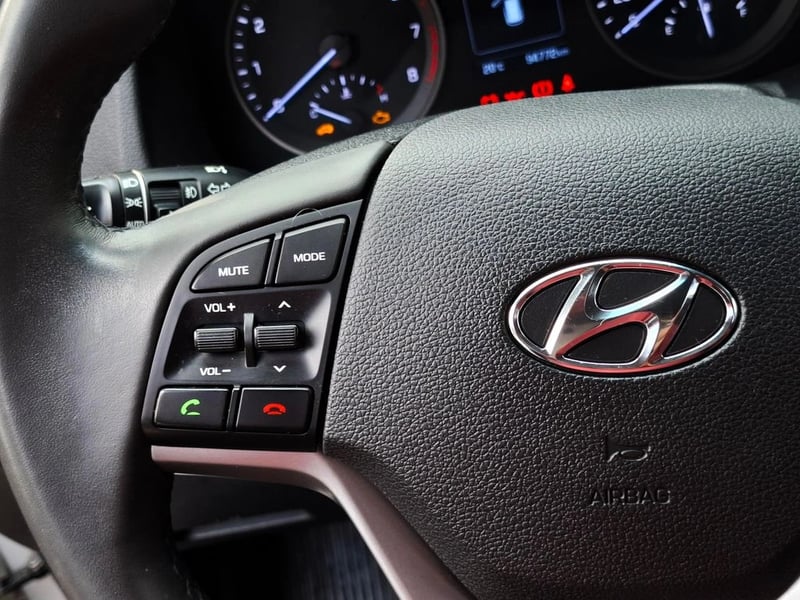 Hyundai TUCSON 2.0 PLUS 2WD AT 5P 2018 - Imagen 18 de 20