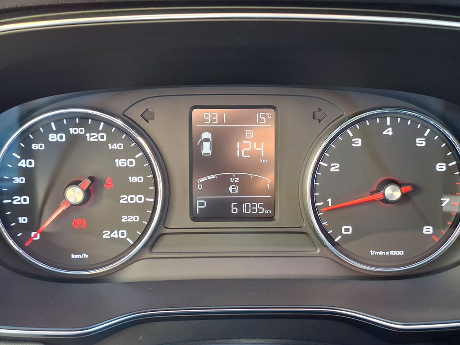 MG RX5 1.5T COM 2024 - Imagen 14 de 20
