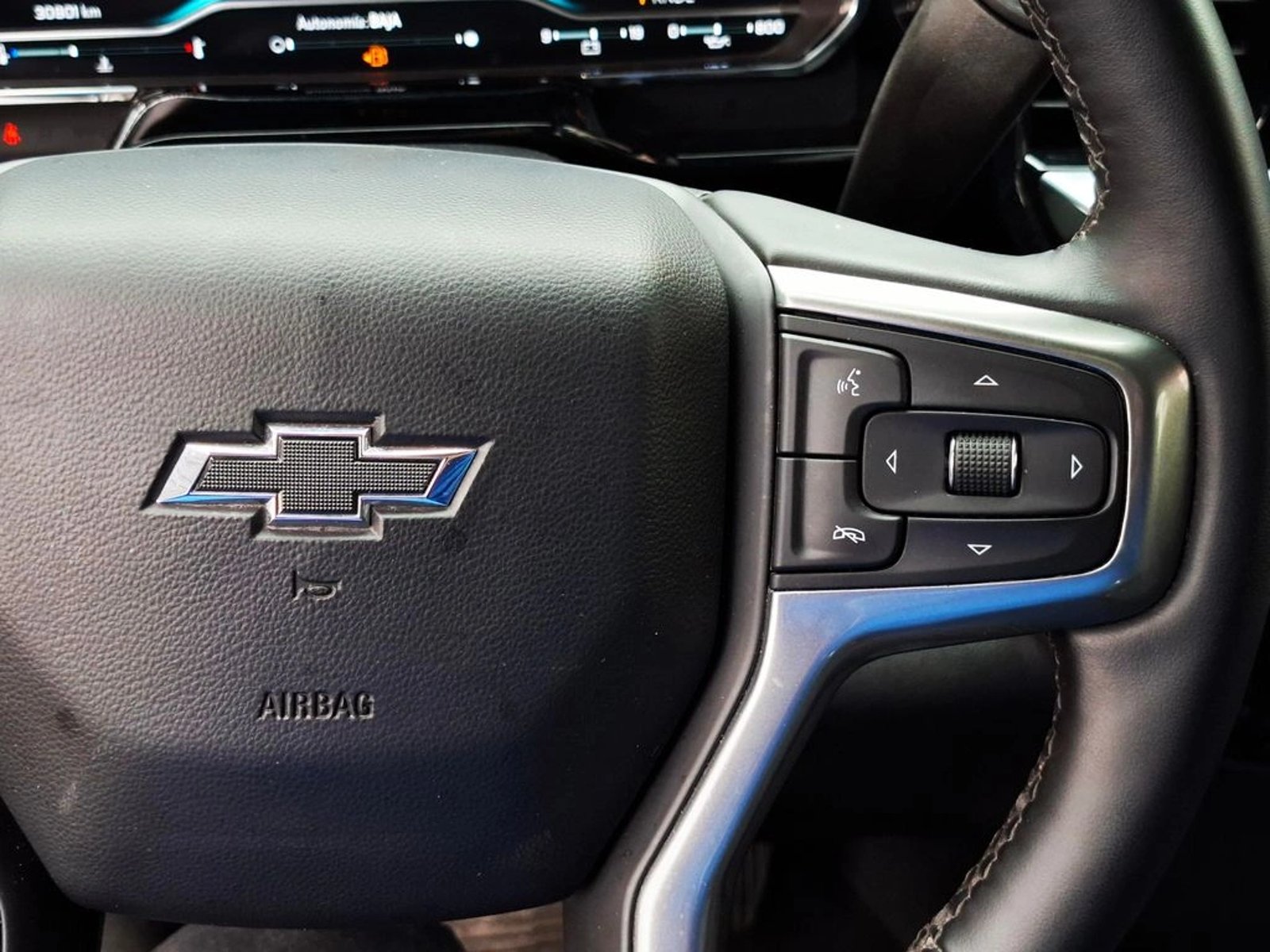 CHEVROLET SILVERADO 5.3 LT R TRAIL BOSS Z71 4X4 AT 4P 2025 - Imagen 19 de 20