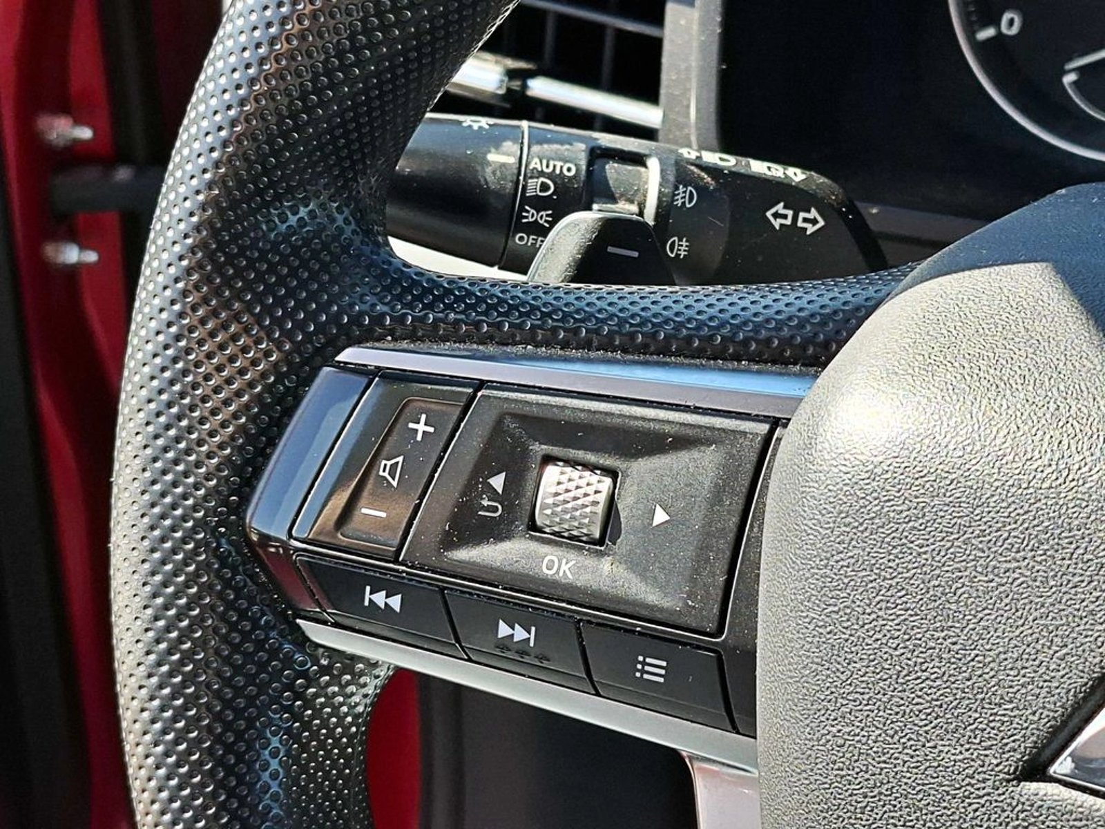 Mitsubishi OUTLANDER 2.5 GL 4X2 AT 5P 2023 - Imagen 10 de 14