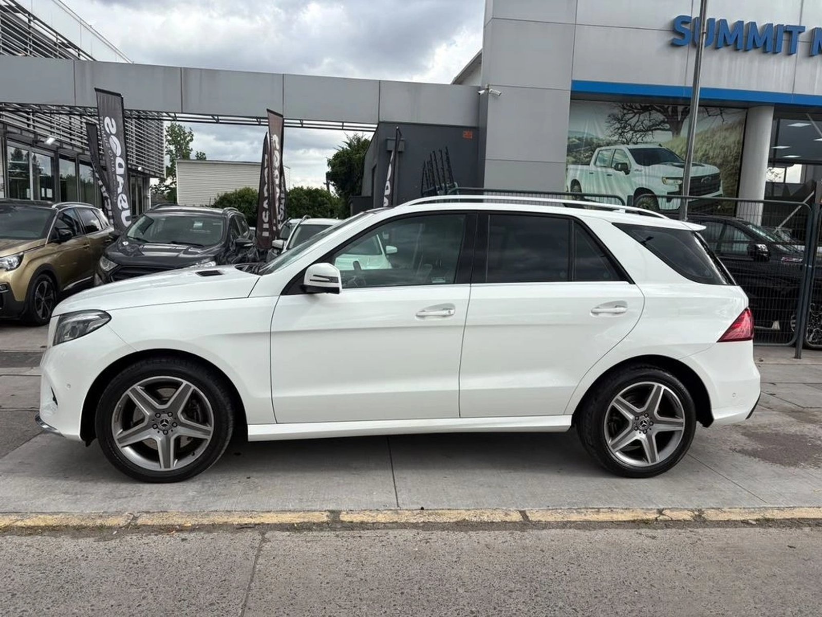 Mercedes-Benz GLE 400 3.0 4MATIC SPORT 4WD AT 5P 2019 - Foto 3 de 15