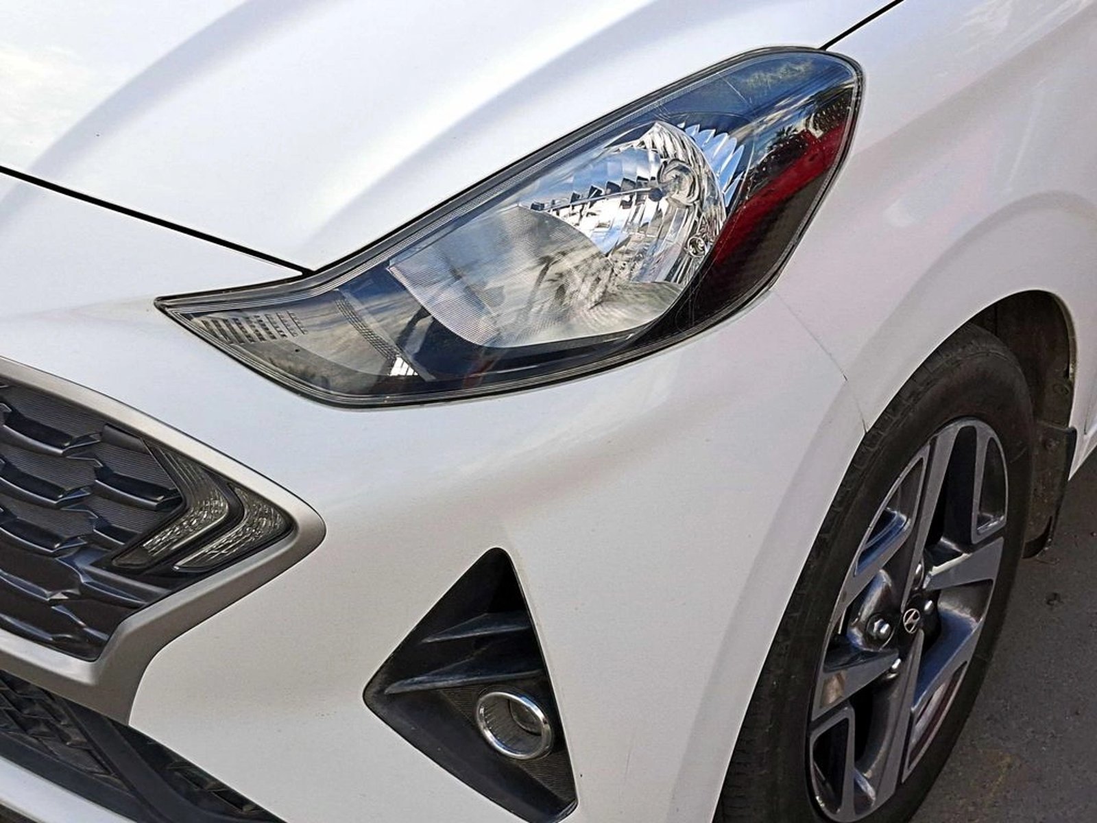 Hyundai GRAND I10 1.2 PLUS 4X2 SDN MT 4P 2022 - Foto 4 de 18