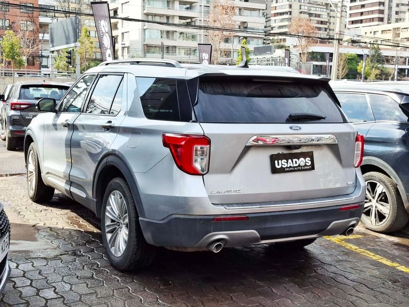 Ford EXPLORER 2.3 ECOBOOST LIMITED 4X4 AT 2024 - Imagen 11 de 20