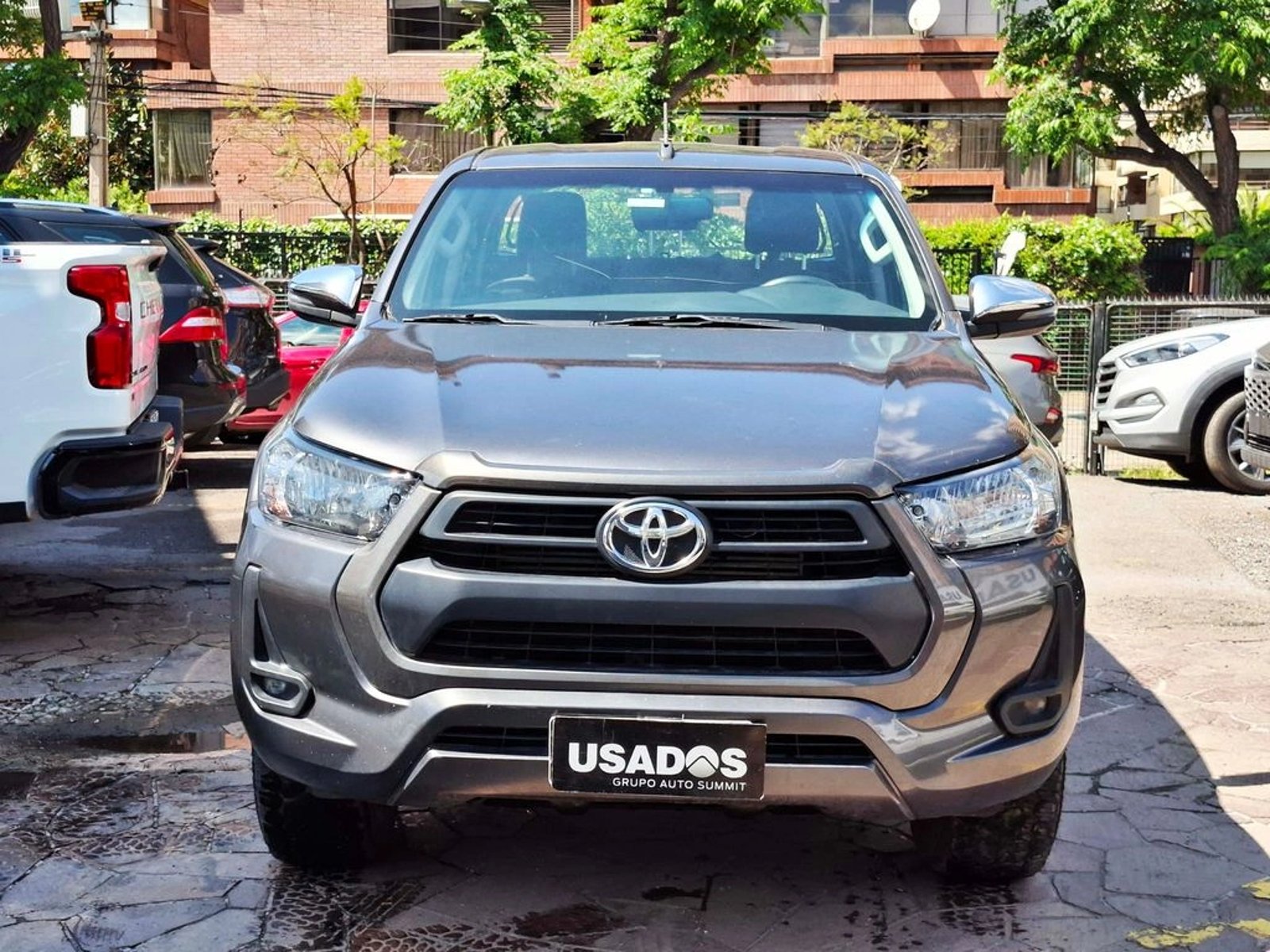 Toyota HILUX 2.4 SR 4X2 MT 2023 - Foto 2 de 20