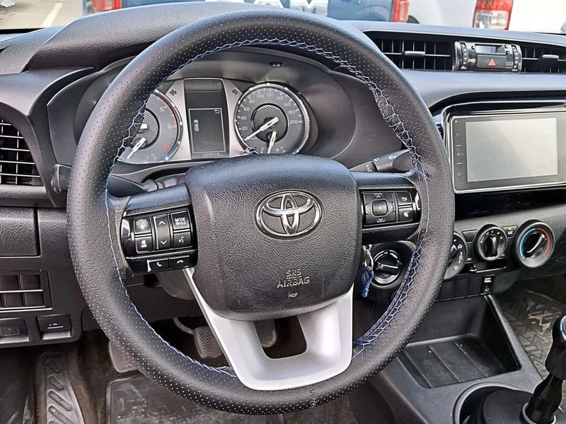 Toyota HILUX 2.4 CS 7AB MT 4X4 DIESEL 2022 - Imagen 10 de 16