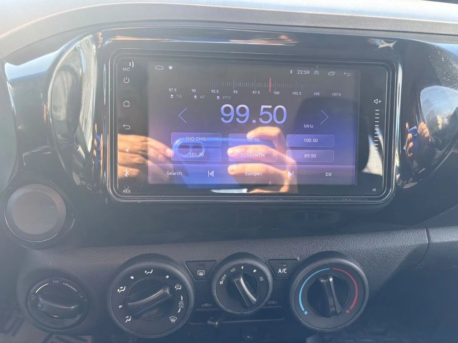 Toyota HILUX 2.4 DX MT 4X4 DIESEL 2022 - Imagen 8 de 11