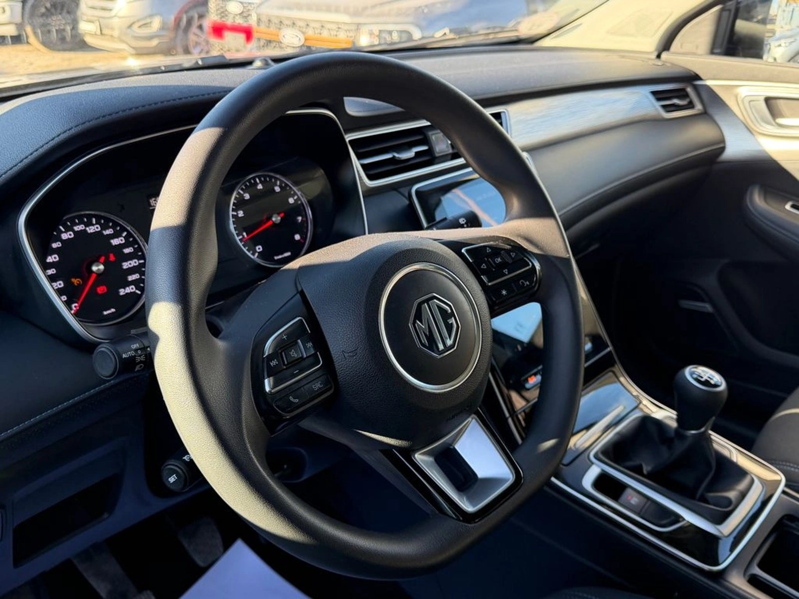 MG RX5 RX5 MT 2024 - Imagen 9 de 11