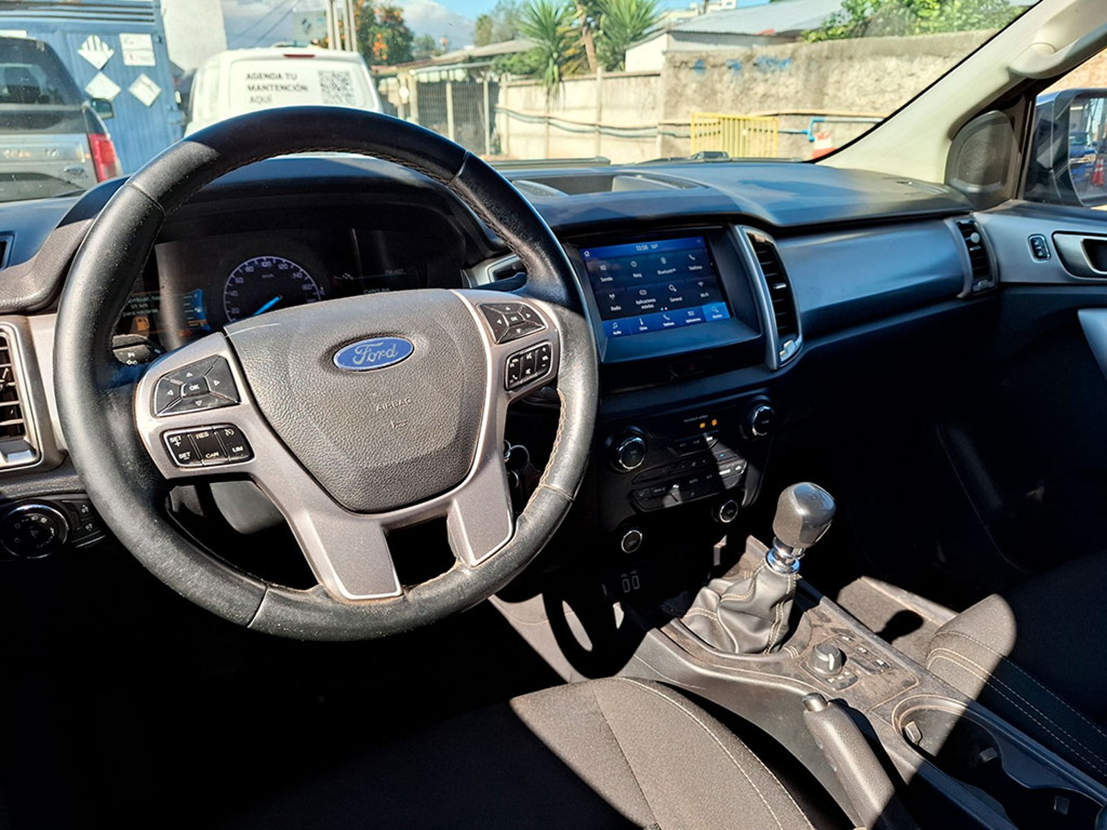 Ford RANGER XLT 3.2 4X4 MT 2022 - Imagen 11 de 20
