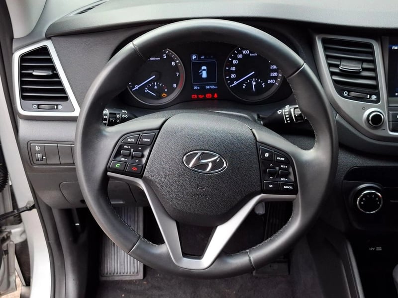 Hyundai TUCSON 2.0 PLUS 2WD AT 5P 2018 - Imagen 17 de 20