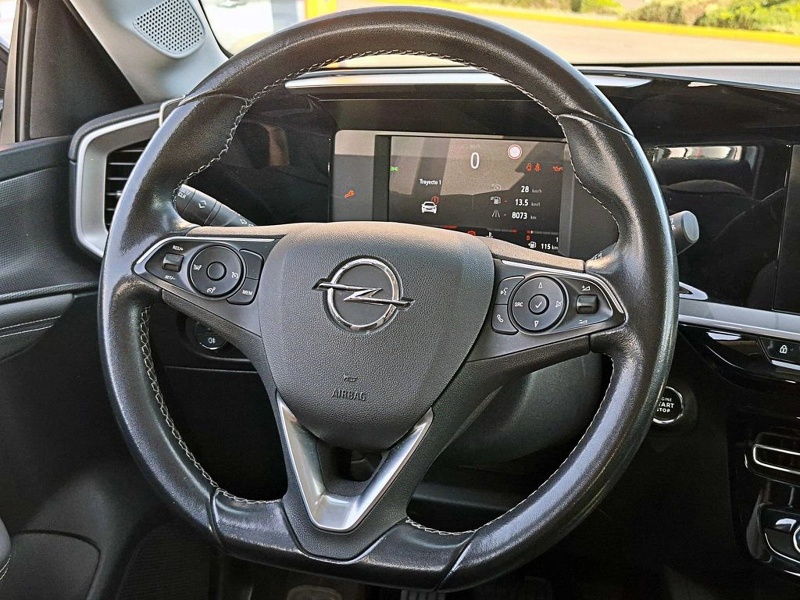 Opel MOKKA 1.2 4X2 MT6 5P 2022 - Imagen 13 de 17