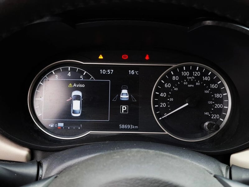 Nissan VERSA 1.6 EXCLUSIVE CVT 2022 - Imagen 18 de 20