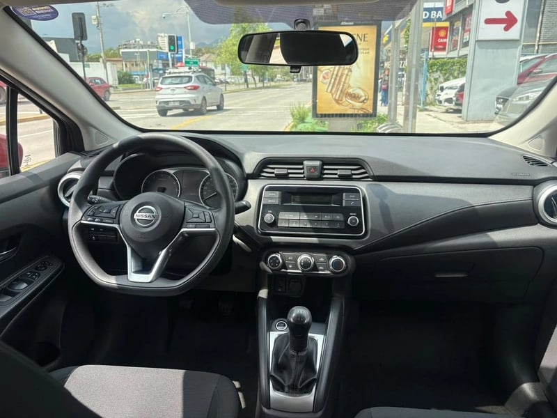 Nissan VERSA MT 1.6 2021 - Imagen 5 de 11