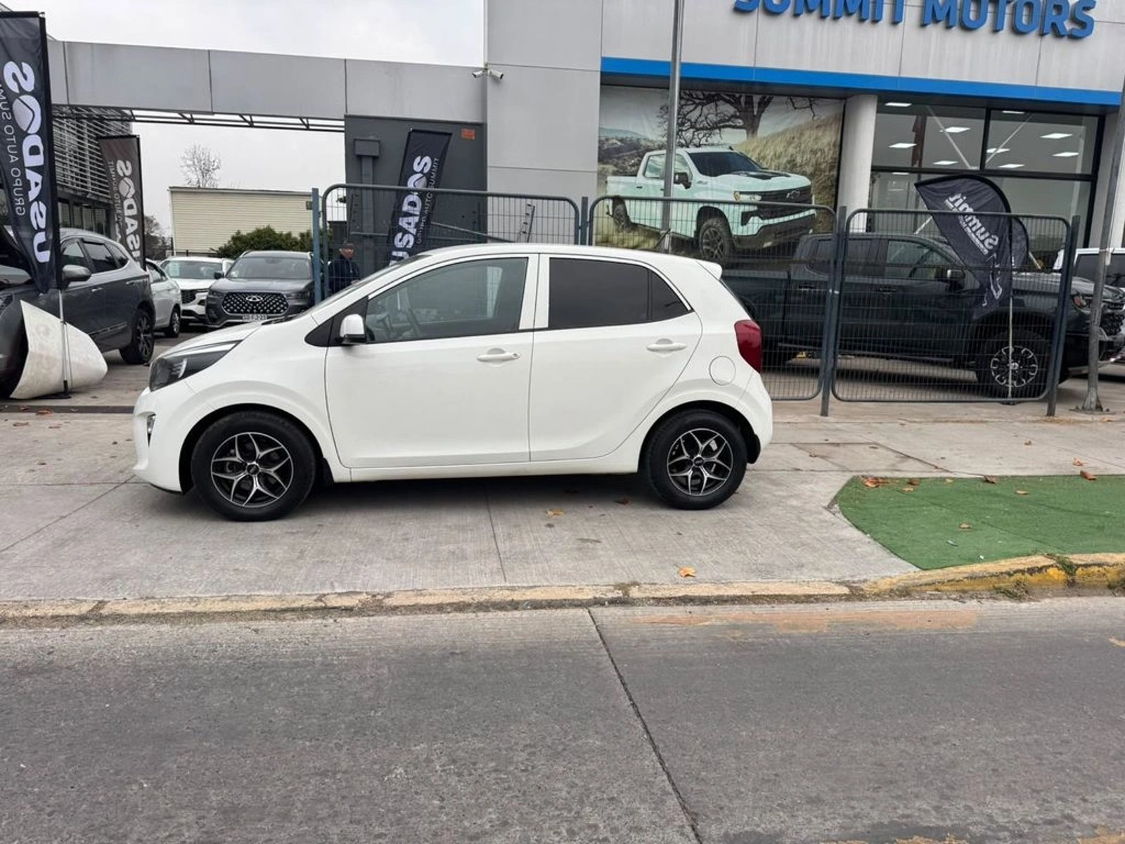 Kia MORNING MPI 1.2 2021 - Foto 3 de 11