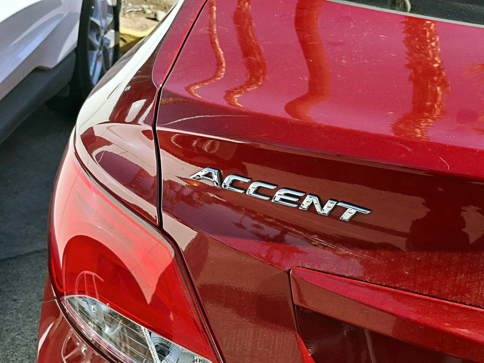 HYUNDAI ACCENT 1.4 GL MT 4X2 2018 - Imagen 8 de 17