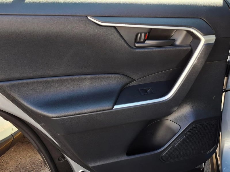 Toyota RAV4 4X2 2.0 LE AUT 2025 - Imagen 19 de 20