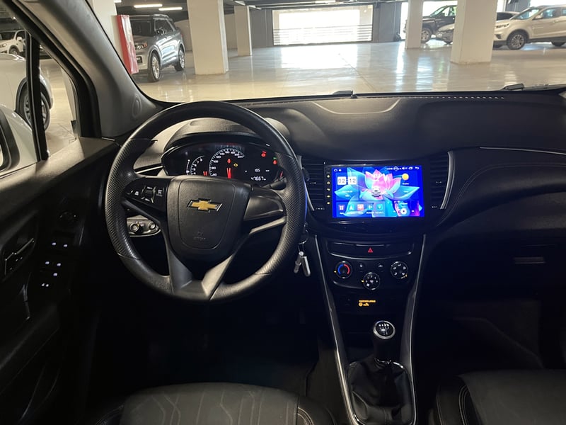 Chevrolet TRACKER 1.8 LS MT 2020 - Imagen 13 de 20